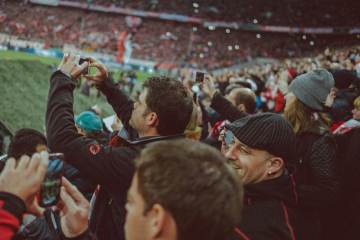 告别雇佣兵时代？15万周薪锁定青训魂？梅努会是红魔最后的救赎吗？（配图示意）